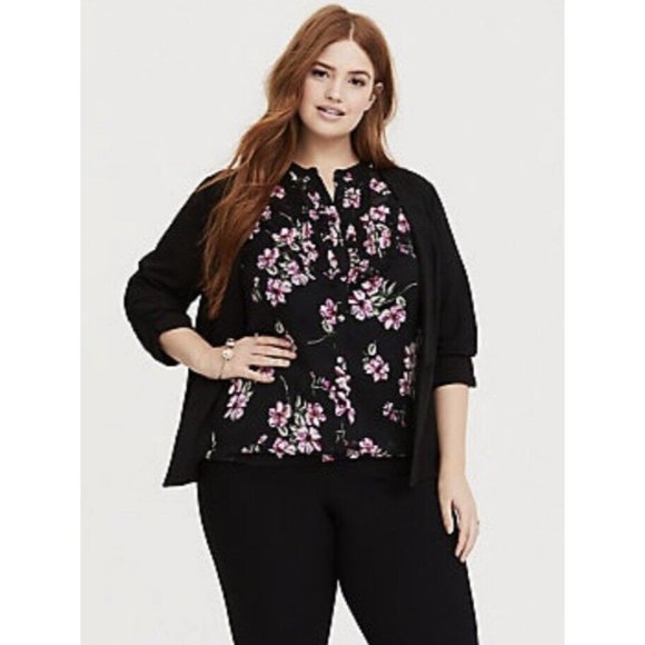 Torrid Black Floral Bubble Hem Chiffon Blouse Size 2 2XL - Picture 3 of 11